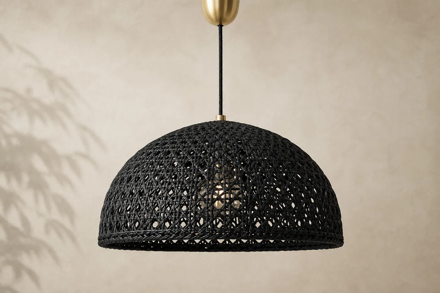Collection Suspension Rotin Tressé Noir Maison